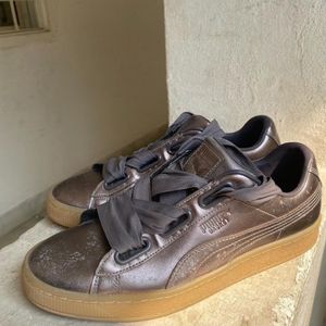 Puma basket heart luxe Wn s lace-up shoes