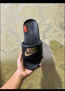 New Nike Flip Flop With Tag