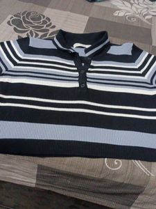 Very Pretty  Crop Top Never Used Brand New
