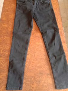 Girls....Black Jeans