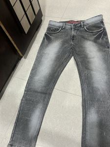 CALVIN KLEIN