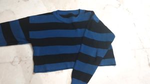 Full Sleeves Crop Top