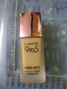 Lakme 9to5 Foundation