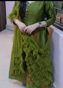 Beautiful Olive Colour Kurti With Dupatta