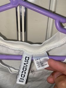 h&amp;m white fitted tshirt
