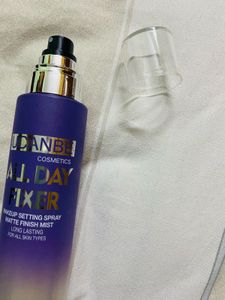 UCANBE All Day Fixer Spray