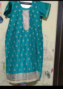 Combo Of One Kurti And Four Suit