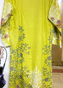 Pakistani Elegant Kurta Set