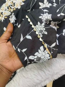 Floral Embroidered Kurta