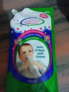 Camera Bottle & Toys Liquid Cleanser
