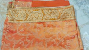 Heavy border saree&amp;blouse unused...soft material