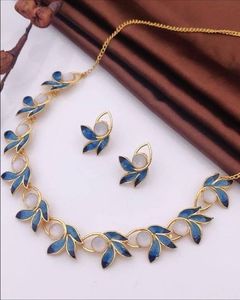 Blue Leaf Necklace Set