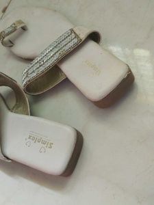 Pearl Flats