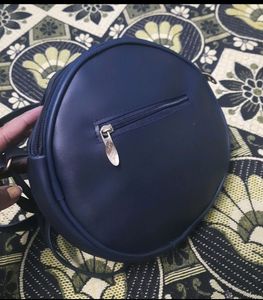 Beautiful Round Sling bag