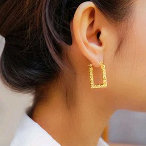 2 pair antitarnish hoops