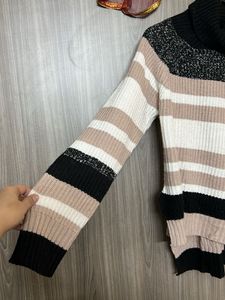 Trendy Striped Turtleneck Sweater