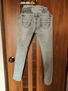 Light Blue Washed Denim  Skinny Jeans(Women)