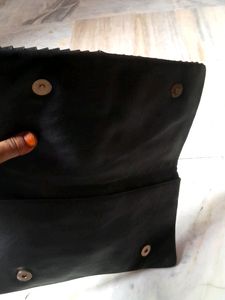Black Lether Clutche