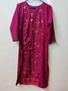 Maroon Foil Printed Kurta With Trousers