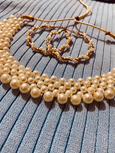Pearl Necklace With Earrings