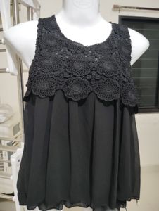 Crochet Detail Black Tank Top