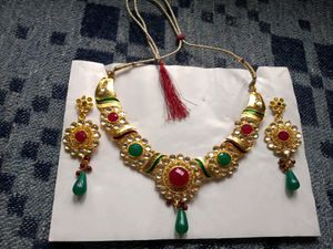 Necklace Set