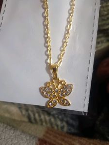 Butterfly Pendant Necklace (it&#39;s fully untouched)