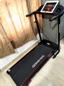Sparnod STH 1100 Automatic Treadmill