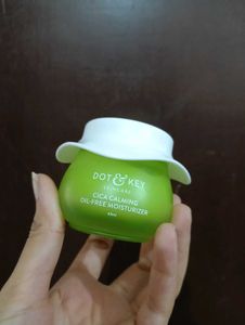 Dot &amp; Key Cica Moisturizer 💚