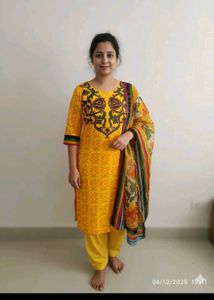 L-xl size Yellow Printed Salwar Suit Set