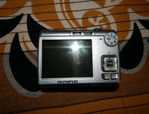 Panasonic FE-210 Camera