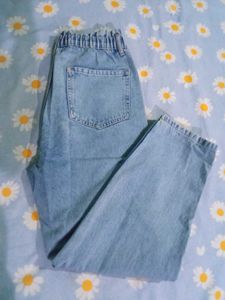 Light Wash Elastic Waist Jeans
