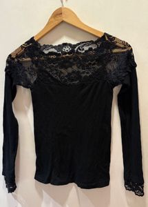 Lace Trim Long Sleeve Top
