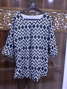 Geometric Print Blouse