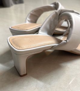 H&amp;M Beige Heeled Mules size 39