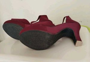 Burgundy 👠👠👠👠👠 Heels