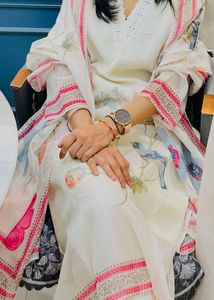 Elegant Floral Kurta Set