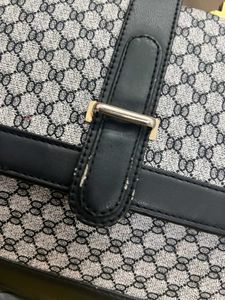 WOMENS BAG WITH SLING