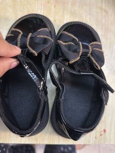 Gurls Bellies With  Bow