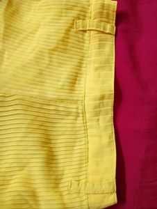 Elegant Pleated Palazzo 💛
