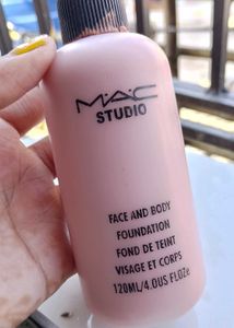 MAC Face and Body Foundation