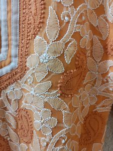 Lukhnvi Kurti