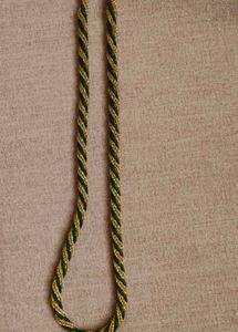 Stylish Green & Gold Chain