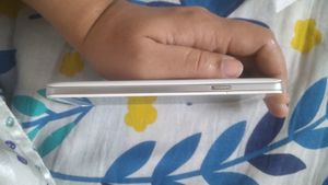 Price Drop Lenovo Vibe P1ma40(White) Works Great