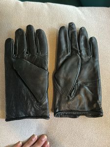Leather Gloves With Cotton Cap Free