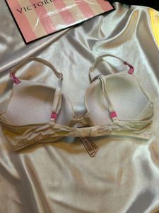 Victoria&#39;s Secret Bra