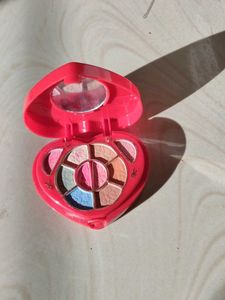 Heart Shaped MAKEUP Box