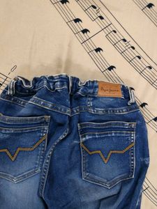 A Very Fashionable Jeans
