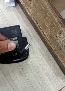 ASUS 180 WATT LAPTOP CHARGER NEW AND ORIGINAL
