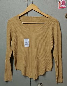 Ribbed V-Neck Long Sleeve Top